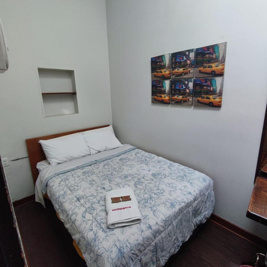 Flying Dog Lima B&B ภายนอก รูปภาพ
